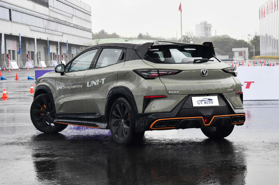 2024 チャンガン UNI-T コンパクト 燃料ガソリン 車 SUV 中古車 販売 1.5T スポーツ バージョン UNI-T 車