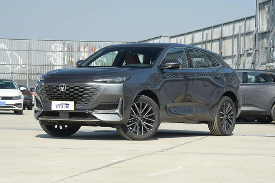 チャンガン UNI Kハイブリッドカー AWD 中型SUV スタイルとパワーの完璧な組み合わせ
