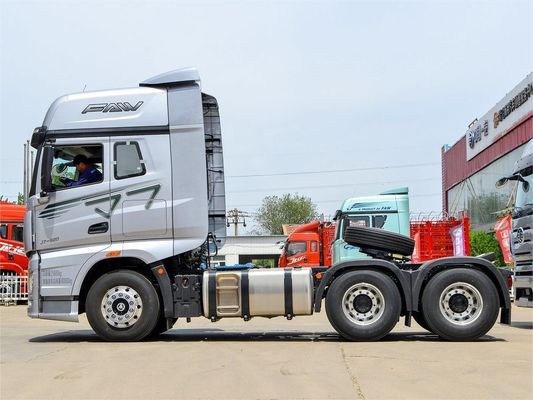 FAW Jiefang J7 6x4 550hp オートマチックトランスミッション付きディーゼル駆動のダンプトラック