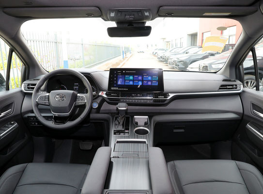 MPV 中古トヨタ シエナ 吸気エンジンタイプとLEDヘッドライト