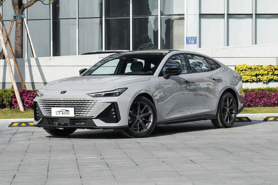 2024 チャンガン UNI-V プラグインハイブリッド ガソリン電動車 車両 最大速度205km/h