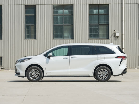 座席 トヨタ SIENNA HEV 4輪ハイブリッド電動MPV 座席調整