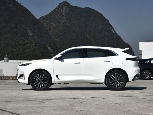 UNI-K 中型SUV 2.0t ガソリン車 4輪駆動