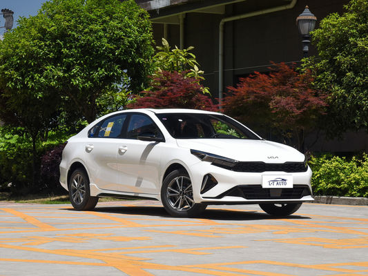 2024 KIA K3 エコノミーEVカー コンパクトセダン 410kmの走行距離と最大速度165km/h