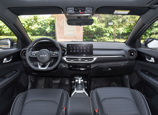 2024 KIA K3 エコノミーEVカー コンパクトセダン 410kmの走行距離と最大速度165km/h