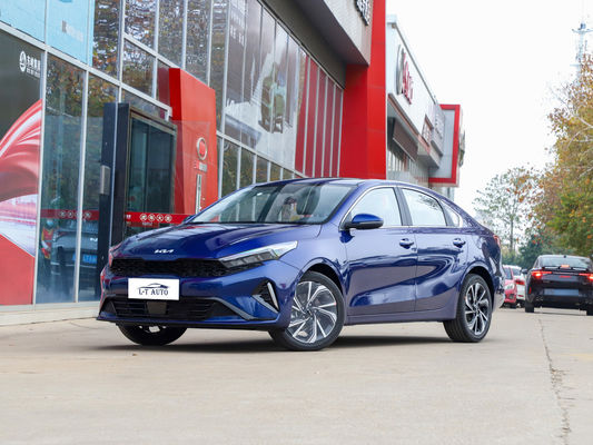 2024 エコノミー ガソリンカー KIA K3 コンパクトカー セダン ガソリンカー 革の座席