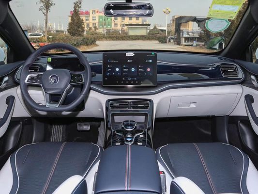 BYD QIN plus チャンピオン・エディション DM-i 120KM トランセンデンス135800 バッテリー 電気自動車