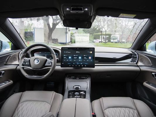 BYD ハン Dm-i 2024 セダン 4ドア 5人座 車体構造 最適な安全性能
