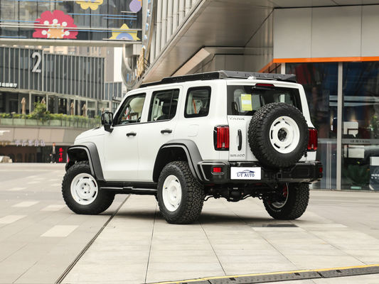 GMWタンク 300 4x4 2.0tオフロード車両 ABSと360°リアカメラ付きガソリン燃料車
