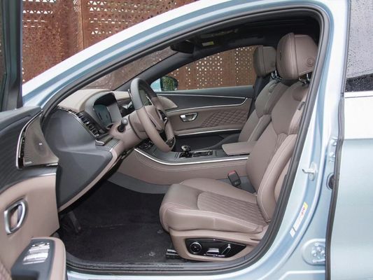 高速電気自動車 BYD ハンDM-i チャンピオン エディション 2024 最大速度185
