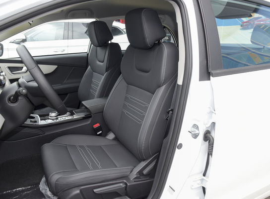 BYD Qin EV 左手駆動セダン 100%電気燃料 急速充電時間 1.3h