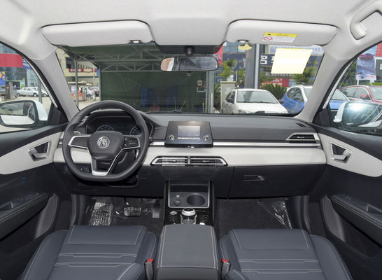BYD Qin EV 左手駆動セダン 100%電気燃料 急速充電時間 1.3h