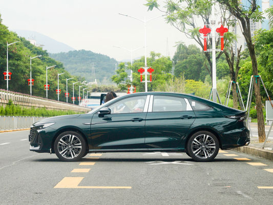 2.0T DCT セダン 燃料車 CHERY ARRIZO 8 2024 電気ステアリングシステム デザインで作られた