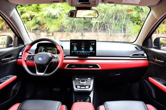 高速車 BYD E2 セダン 電池 電動車 リチウム・鉄・リン酸電池