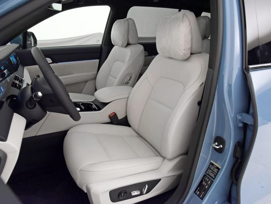 リキヤング・ワン エクステンデッド・レンジ 6人乗りSUV 2024 電動車
