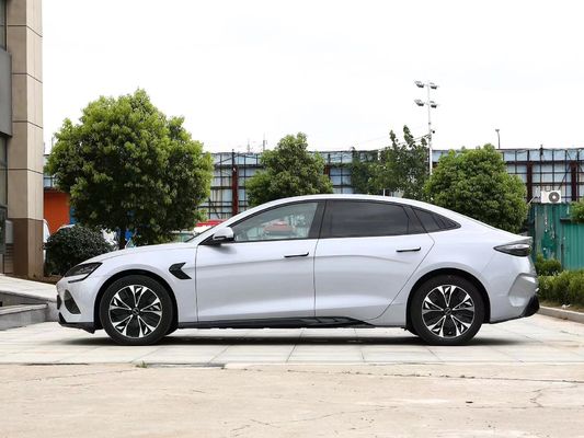 BYD SEAL 650km 4WD バージョンでスタイルとパフォーマンスの完璧な組み合わせ