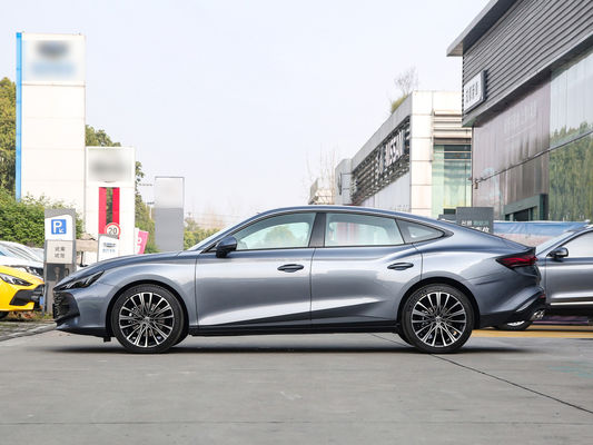 2024 MG7 ミッドサイズのカークーペ 2.0tチューブガソリン駆動型商用車