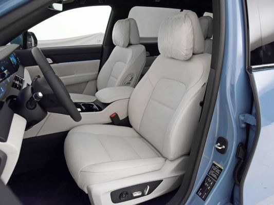 2024年 リーディング・アイデアル 1台SUV EVカー 5ドア6座のカーソリ構造のエネルギー電動車