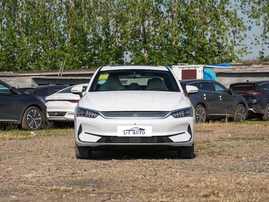 2024 BYD QIN Plus EV ロングエンデランス 電動車 2718mm 輪基 5人乗りのファミリーカー