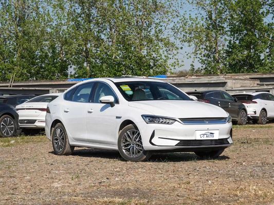 2024 BYD QIN Plus EV ロングエンデランス 電動車 2718mm 輪基 5人乗りのファミリーカー