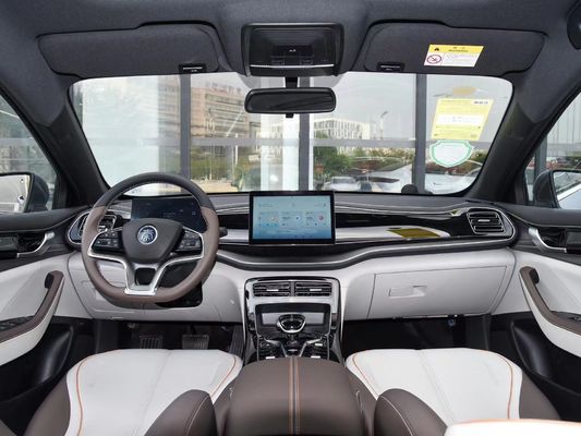 2024 BYD QIN Plus EV 贅沢で環境に優しいライフスタイルのためのエネルギー電気自動車