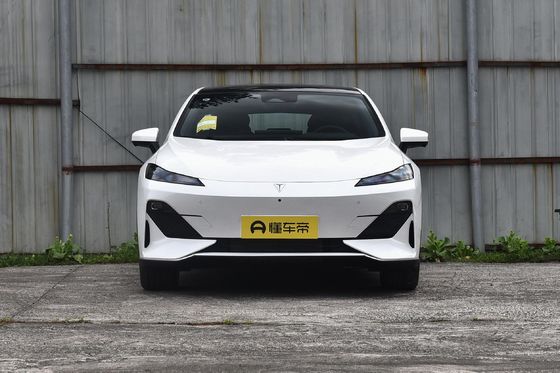 シェンラン SL03 エネルギー車両 備蓄 4WDSUV 車 車輪ベース 2900mm 左から運転