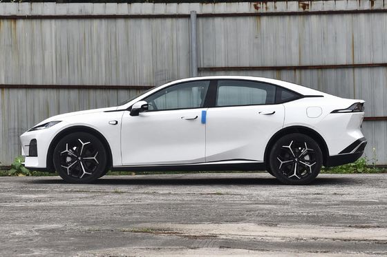 2024 チャンガン・ディーパル SL03 エクステンデッド・レンジハイブリッドカー マックススピード 170km/h 5席ハッチバック
