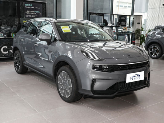 50-80Lの燃料タンク容量 LynkCo 06 リールカメラと4人乗り付きの小型SUVガソリンカー