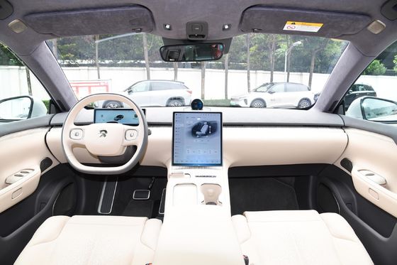 675kmの走行距離 NIO ET7/ET5 EV オート 高速エネルギー車両