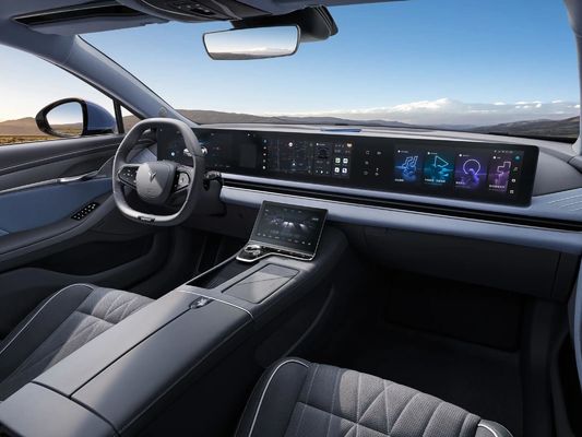 2024年 ヴォヤ 珠江 エレクトリック セダン スタンダード 5人座 電気自動車 5色 3000mmホイールベース