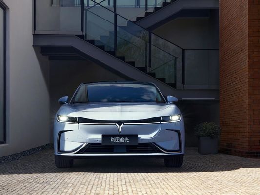 ヴォヤ ズイギャング エディション 580km 730km ラントゥ 4WD 中古電気自動車 高速EVセダン