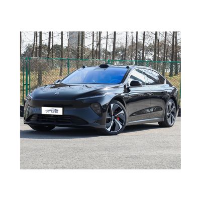 NIO ET7 中型・大型電動車 セダン 2024 車範囲 5席 最大速度 200km/h
