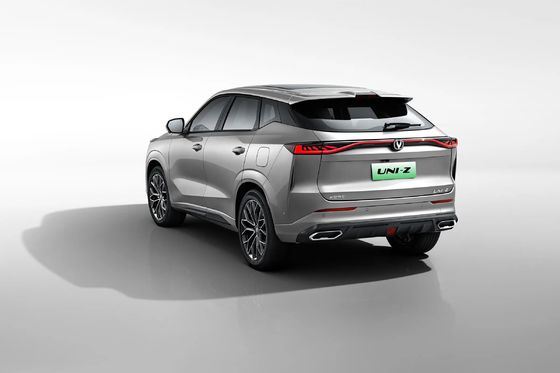 チェンガンユニZ 中古車 5人座の車体構造とハイブリッド技術を持つ豪華SUV