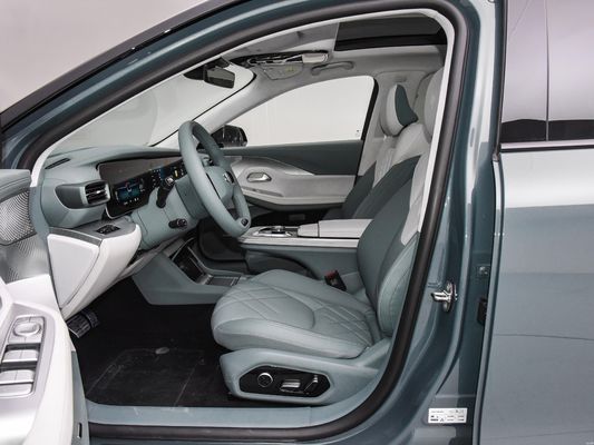 ポラーフォックス アルファ T ARCFOX S 5ドア 5席SUV 160kW最大パワー700km走行距離