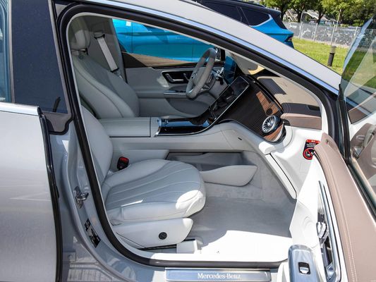 エネルギー車両 ベンツ EQE 350 2024 215kwのエンジンと752kmの長距離耐久性を持つ豪華車