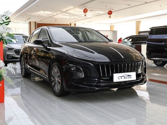 快適でスタイリッシュなホンキE-Qm5 中型純電気自動車 2990mmホイールベース