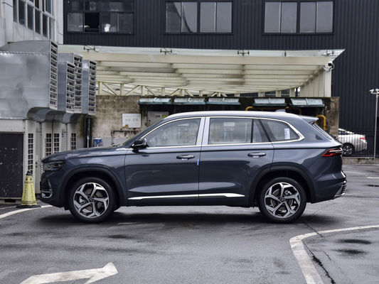 多機能ステアリングホイールと50~80Lの燃料タンク容量 ジーリーXingyue L コンパクトSUV