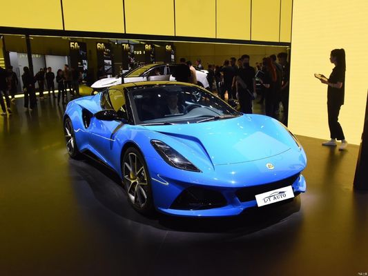 ロータス エミラ 2 2 レイアウト スーパーカーでパフォーマンスとスタイルの完璧な組み合わせ