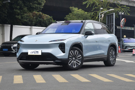 多彩のNIO ES7 純電動 4WD SUVで贅沢とパフォーマンスを体験