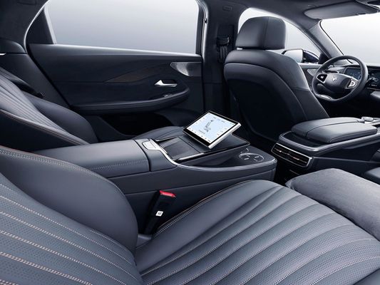 アークフォックス アルファTS 電動SUV 最大功率160kW 充電時間0.42時間