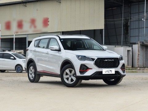 Jetour X70 X90 Plus 7人座 1.6T 2.0Tエンジンと50-80Lの燃料タンク容量を持つ自動車