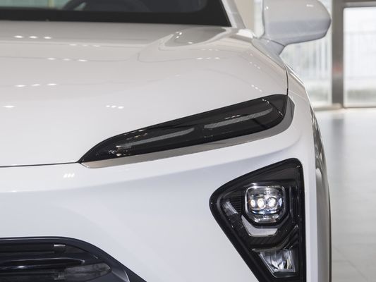 純電動NIOエネルギーカー,三次性リチウムとリチウム鉄リン酸電池