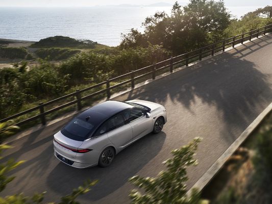Xpeng P5 P7 X9 純電動車 NEDC 500KMで贅沢と効率を体験する