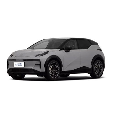 ジーリーゼーク X 2023 4/5 シッター 双エンジンの 4WD 560km 電動SUV 5ドアボディ構造