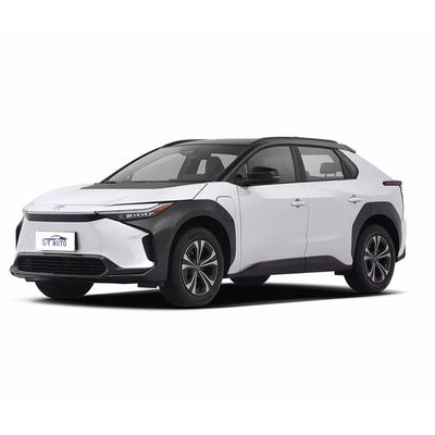 5ドア5座BZ4X電動SUV 四輪駆動とリチウムイオン電池