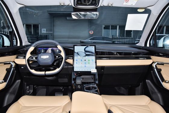 ジーリー・ボ・ユエ L 1.5T 2.0T トルボ充電式 コンパクトSUV 5座5ドア