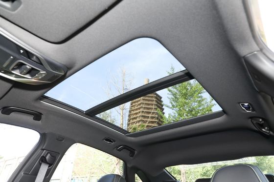 手動運転席調節 GEELY PREFACE 4ドア 5席 ガソリンセダンカー メイド