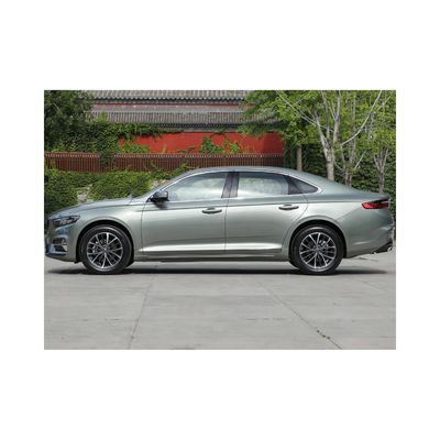 2024 ジーリー シングルー 2.0T ターボ 140kw 190hp FWD 5席セダン 車 360°のカメラ付き