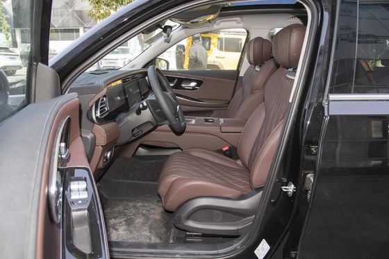 2023年 エクセッド VX 高配置SUV 三スクリーンディスプレイと自動ギアボックス