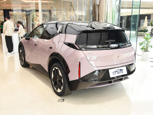 青いZEEKR X 電気エネルギーを採用したい成人の運転手にとって完璧な選択